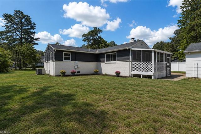 1073 Scenic BLVD, Chesapeake, VA 23322