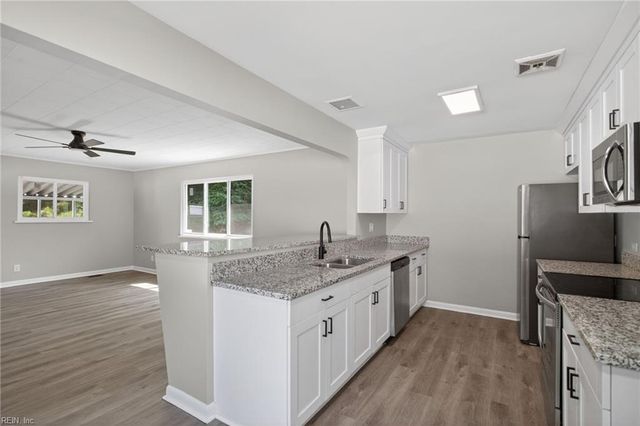 1073 Scenic BLVD, Chesapeake, VA 23322