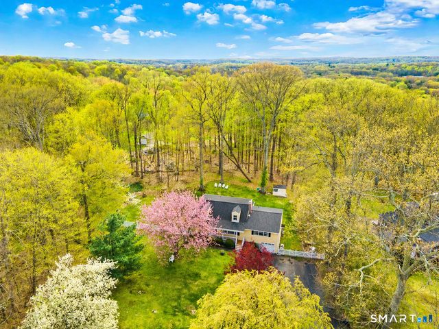 34 Lynn Drive, Monroe, CT 06468