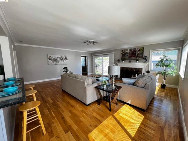 2119 Lincoln Ave, Richmond, CA 94801
