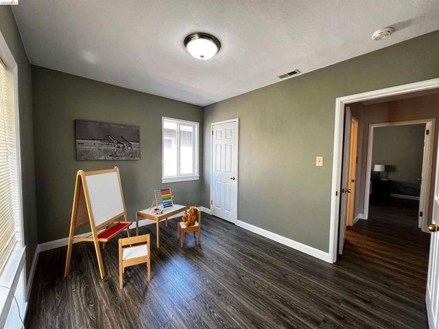 2119 Lincoln Ave, Richmond, CA 94801