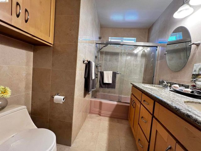 2119 Lincoln Ave, Richmond, CA 94801