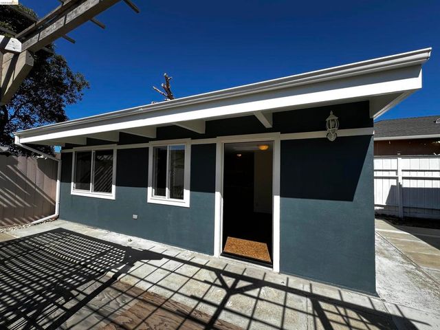2119 Lincoln Ave, Richmond, CA 94801