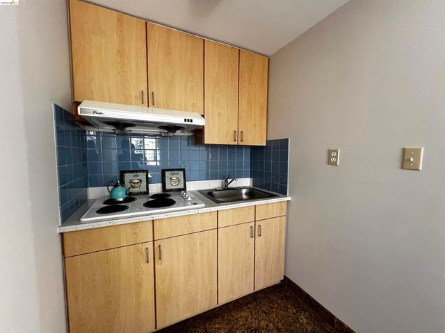 2119 Lincoln Ave, Richmond, CA 94801