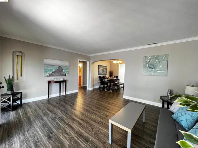 2119 Lincoln Ave, Richmond, CA 94801