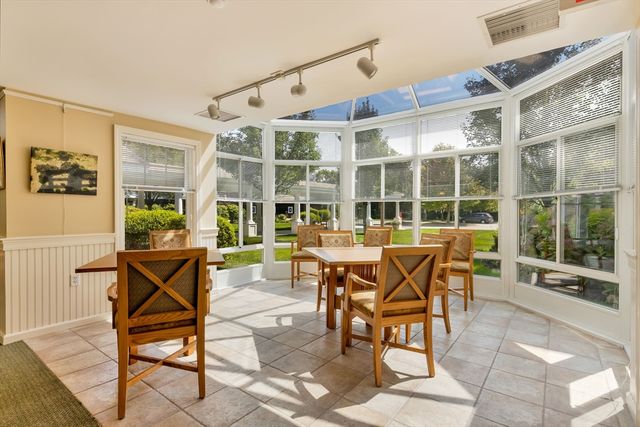 110 Dillingham Ave 212, Falmouth, MA 02540