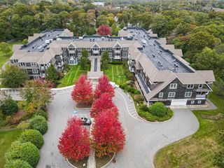 110 Dillingham Ave 212, Falmouth, MA 02540
