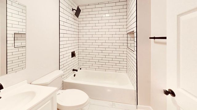 3806 Drummond Street, East Chicago, IN 46312