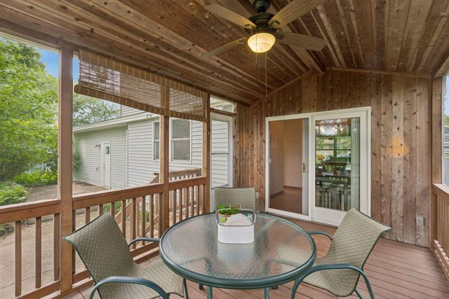 7117 Steepleview Road, Woodbury, MN 55125
