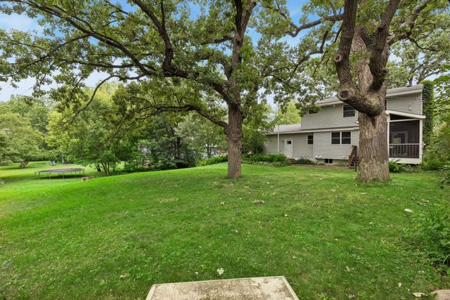 7117 Steepleview Road, Woodbury, MN 55125