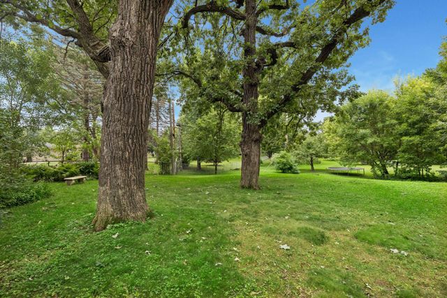 7117 Steepleview Road, Woodbury, MN 55125