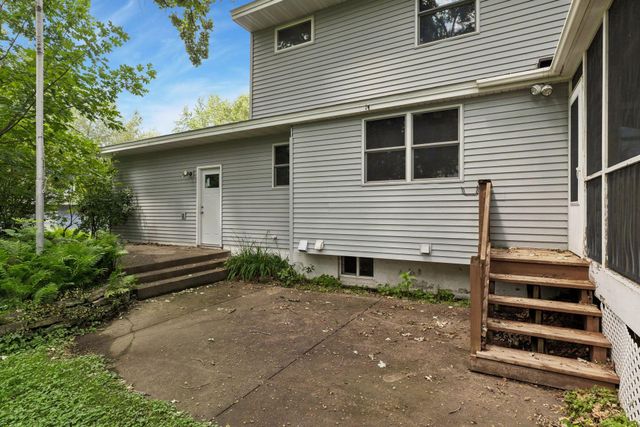 7117 Steepleview Road, Woodbury, MN 55125