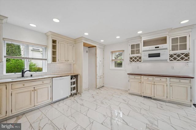 3 HANSEN CT, Narberth, PA 19072