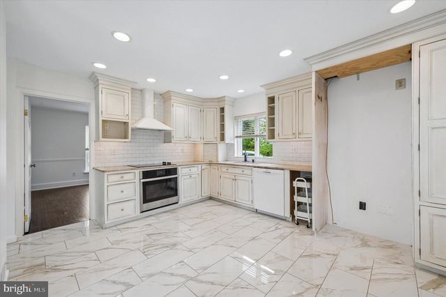 3 HANSEN CT, Narberth, PA 19072