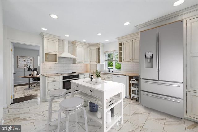 3 HANSEN CT, Narberth, PA 19072