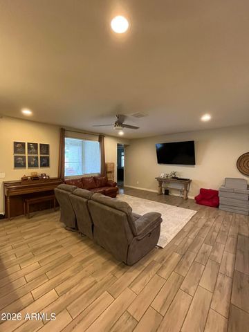 22017 N 97TH Drive, Peoria, AZ 85383