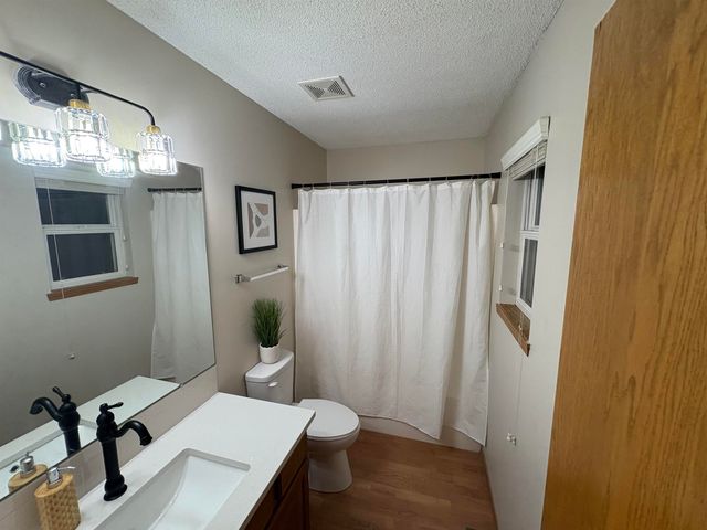 2327 N Brandon, Wichita, KS 67226