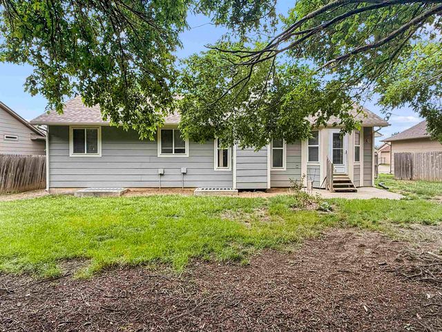 2327 N Brandon, Wichita, KS 67226