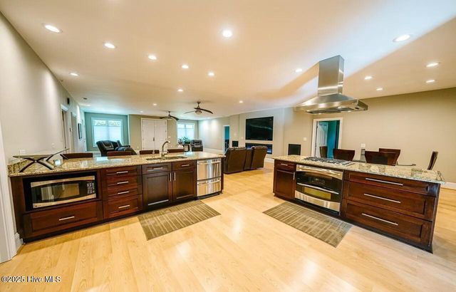 518 Edwards Road, Jacksonville, NC 28540