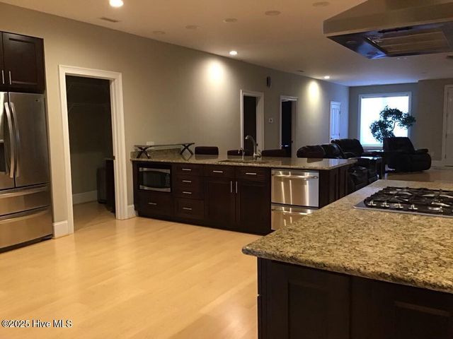 518 Edwards Road, Jacksonville, NC 28540