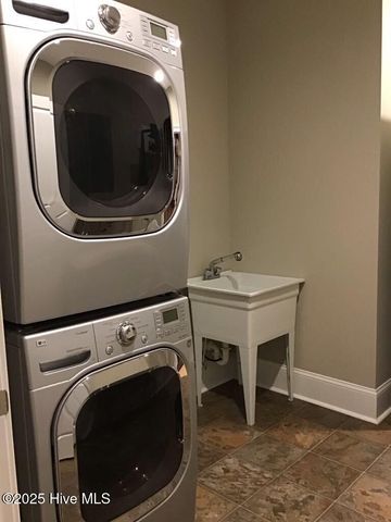 518 Edwards Road, Jacksonville, NC 28540