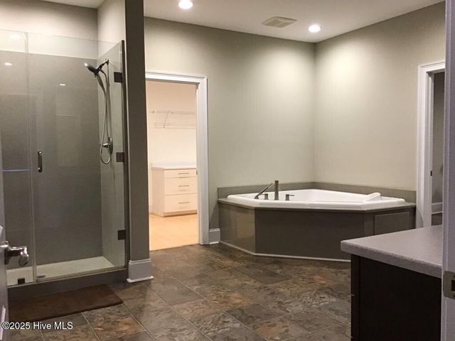 518 Edwards Road, Jacksonville, NC 28540