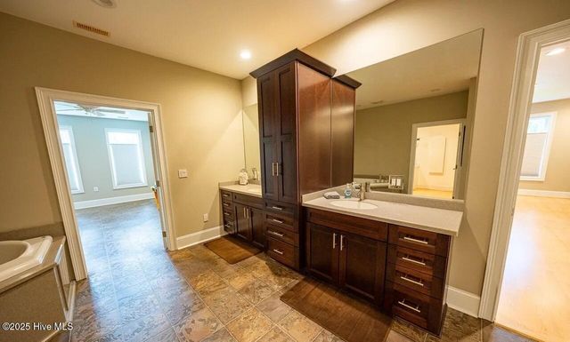 518 Edwards Road, Jacksonville, NC 28540