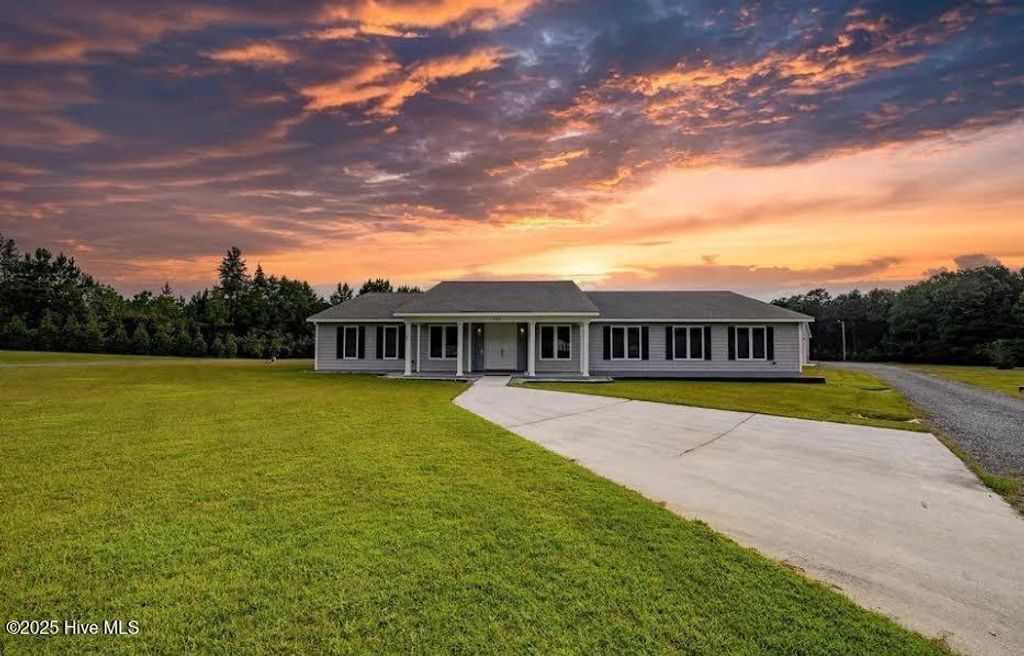 Image 1 of property listing at 518 Edwards Road, Jacksonville, NC 28540