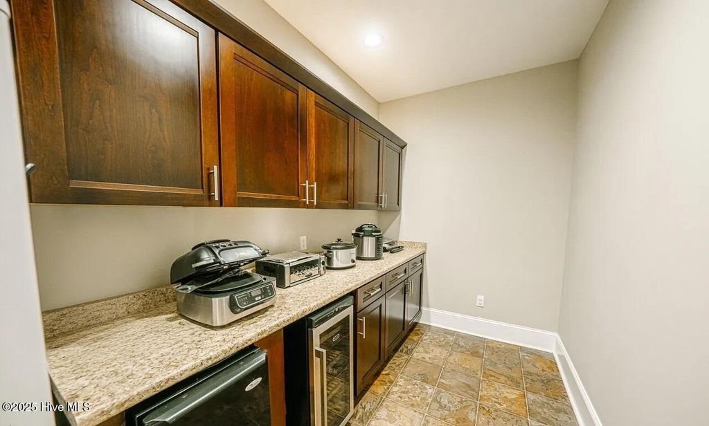 Image 25 of property listing at 518 Edwards Road, Jacksonville, NC 28540