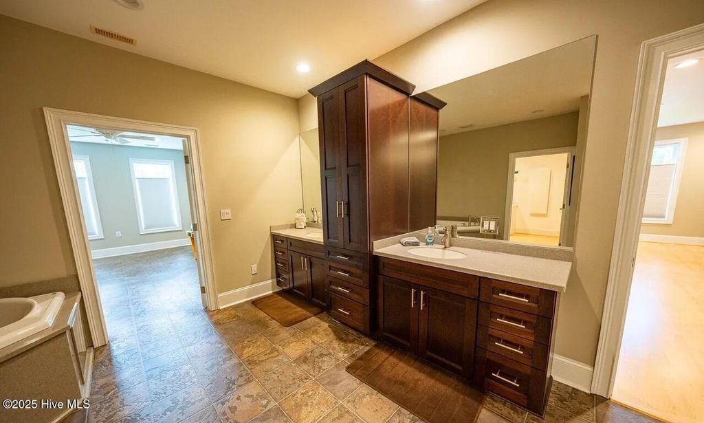 Image 32 of property listing at 518 Edwards Road, Jacksonville, NC 28540