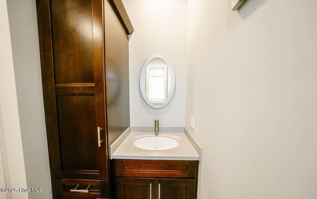 Image 42 of property listing at 518 Edwards Road, Jacksonville, NC 28540