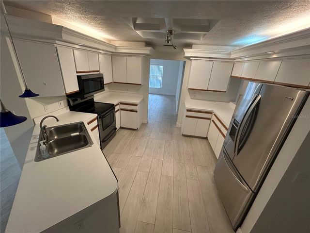 8448 SW 196TH AVENUE ROAD, Dunnellon, FL 34432