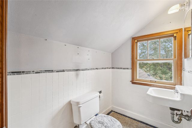 1495 Hickory Avenue, New Sharon, IA 50207