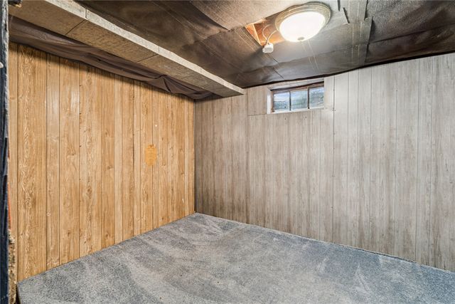 1495 Hickory Avenue, New Sharon, IA 50207