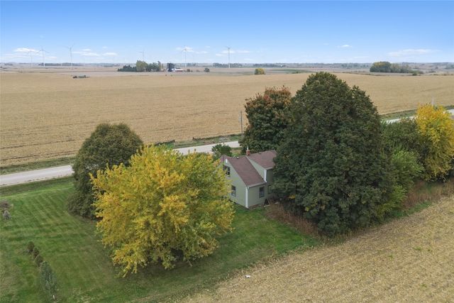 1495 Hickory Avenue, New Sharon, IA 50207