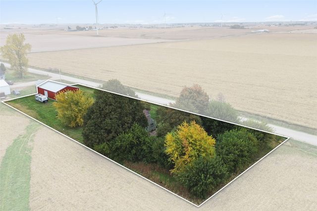 1495 Hickory Avenue, New Sharon, IA 50207