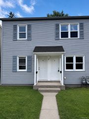 22 Vernon Terrace 1, Poughkeepsie, NY 12601