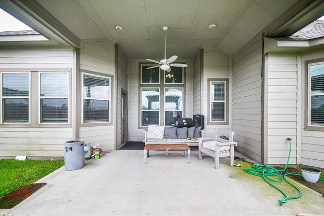 31530 Elkcreek Bend Drive, Hockley, TX 77447