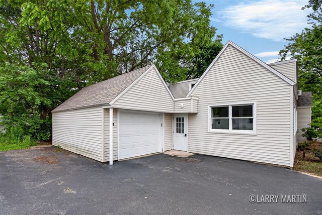 224 S Weaver Avenue, Fremont, MI 49412
