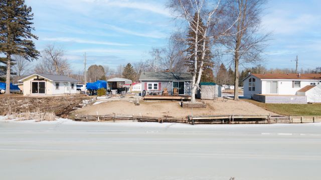 17863 Point Drive, Barryton Vlg-fork Twp, MI 49305