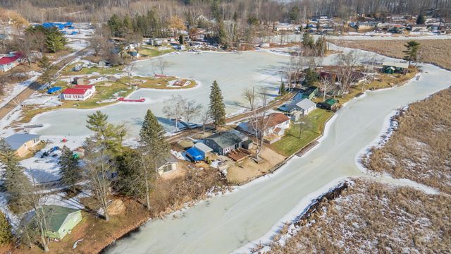 17863 Point Drive, Barryton Vlg-fork Twp, MI 49305