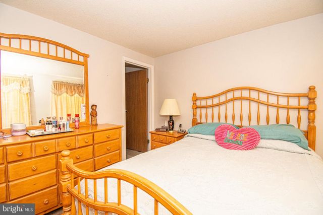 1201 N CALHOUN ST, Baltimore, MD 21217