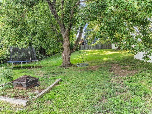398 Riverdale Drive, Aberdeen, NJ 07735
