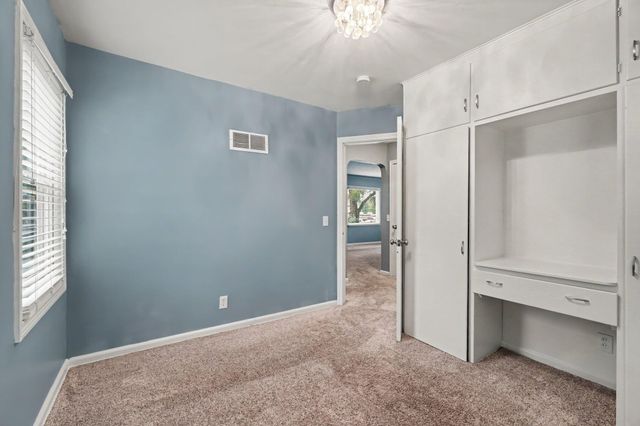 521 Hutchinson Street, Kalamazoo, MI 49008