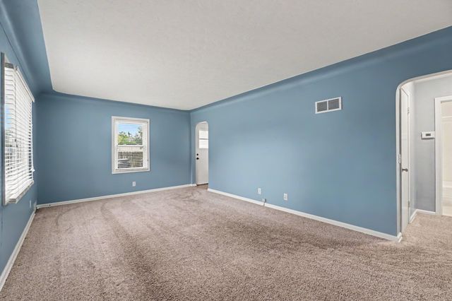 521 Hutchinson Street, Kalamazoo, MI 49008