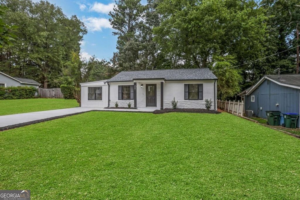 3981 Forrest Court, Atlanta, GA 30341 — photo 4