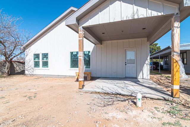 502 E 12th St, Big Spring, TX 79720