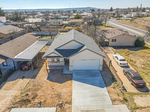 502 E 12th St, Big Spring, TX 79720