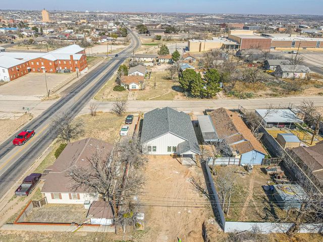 502 E 12th St, Big Spring, TX 79720
