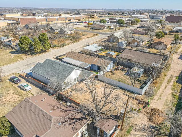 502 E 12th St, Big Spring, TX 79720